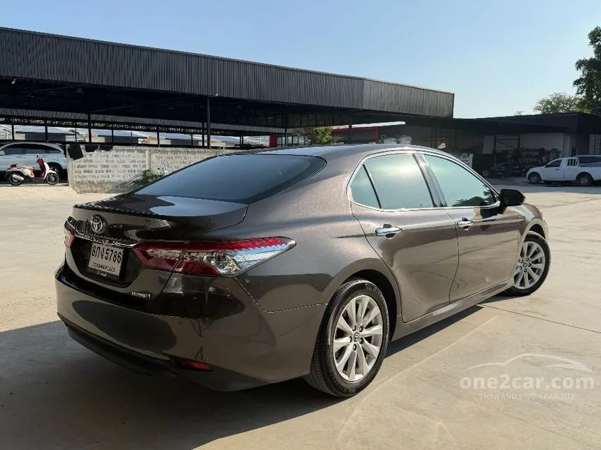 2019 Toyota CAMRY Hybrid Sedan