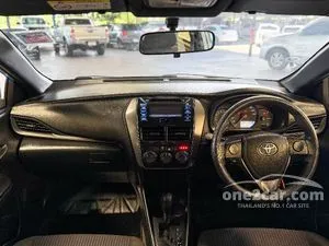 2020 Toyota YARIS 1.2 Entry Hatchback