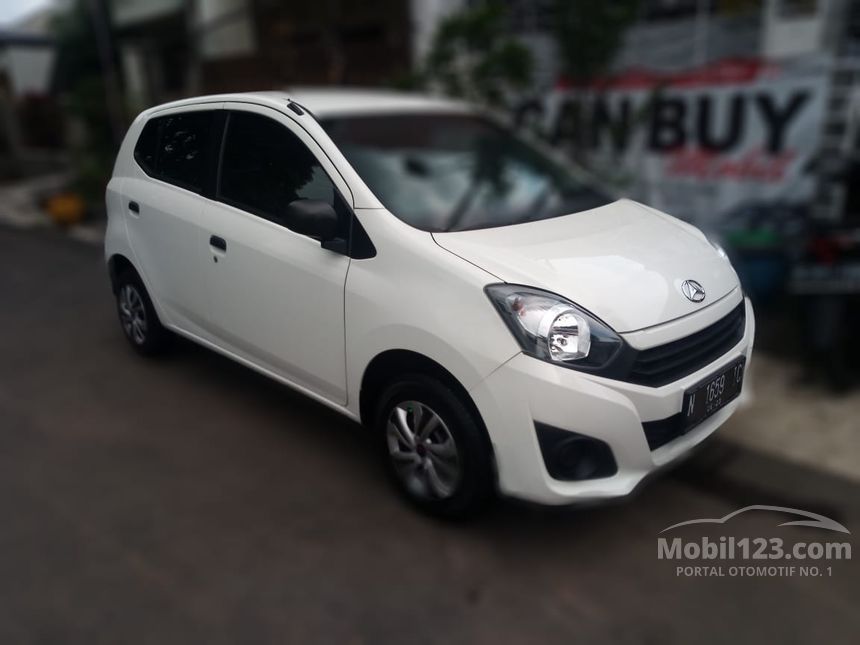 Jual Mobil  Daihatsu  Ayla  2021 D  1 0 di Jawa Timur Manual 