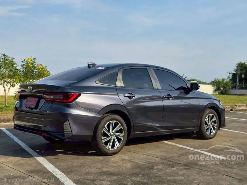 2025 Toyota Yaris Ativ Smart Sedan