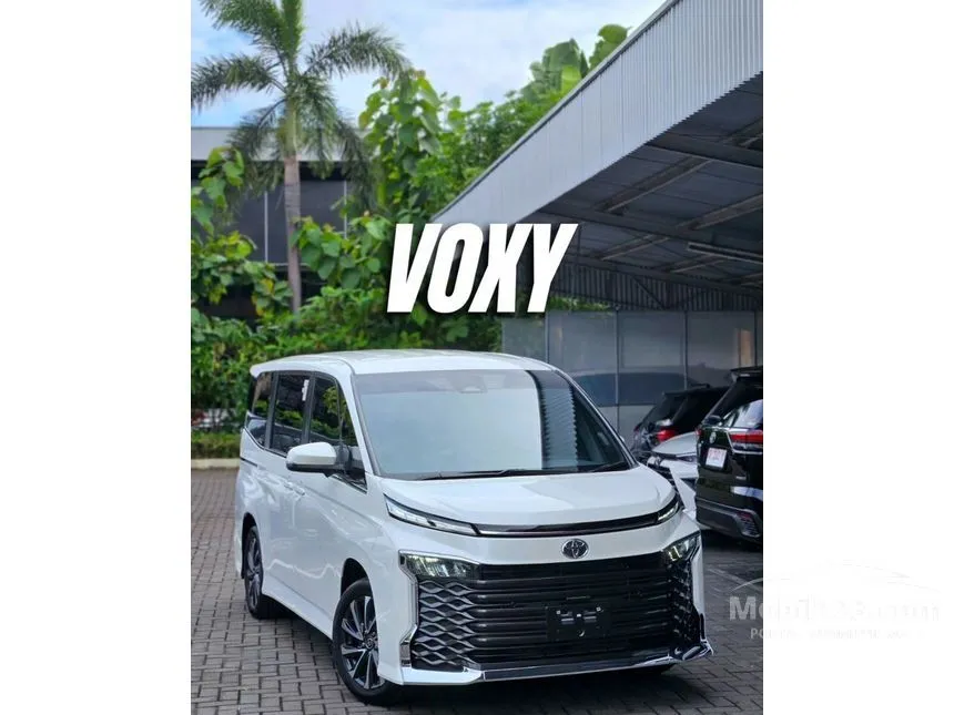 Jual Mobil Toyota Voxy 2023 2.0 di Banten Automatic Van Wagon Hitam Rp 607.800.000