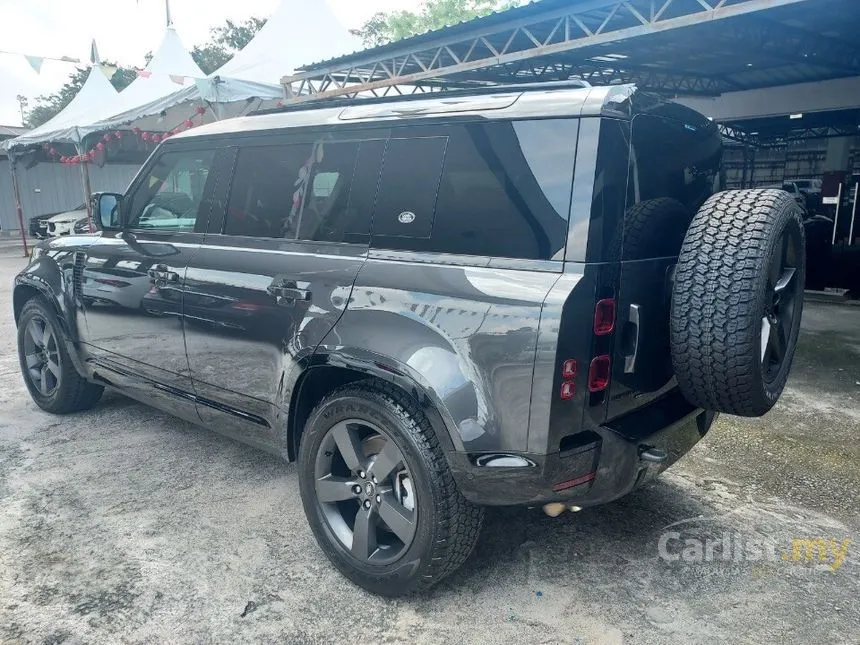 2022 Land Rover Defender 110 D300 SUV