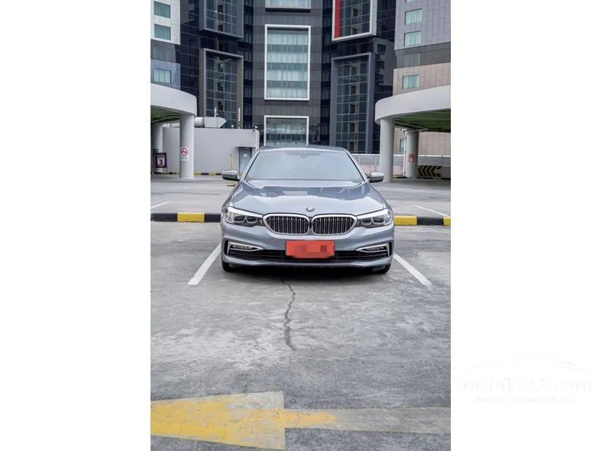 Jual Mobil BMW 520d 2017 Luxury 2.0 di DKI Jakarta Automatic Sedan Abu