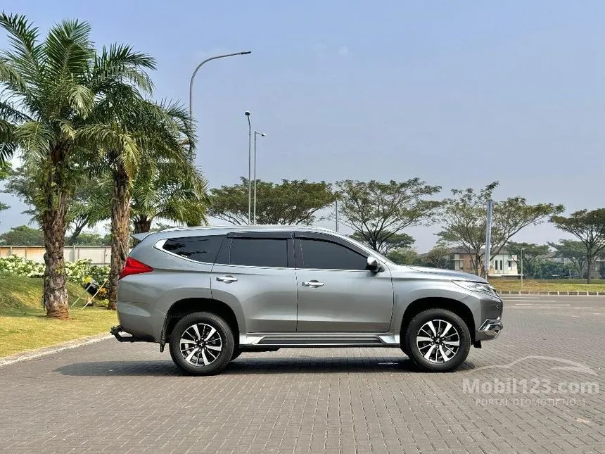 Jual Mobil Mitsubishi Pajero Sport 2017 Dakar 2.4 di Banten Automatic SUV Abu
