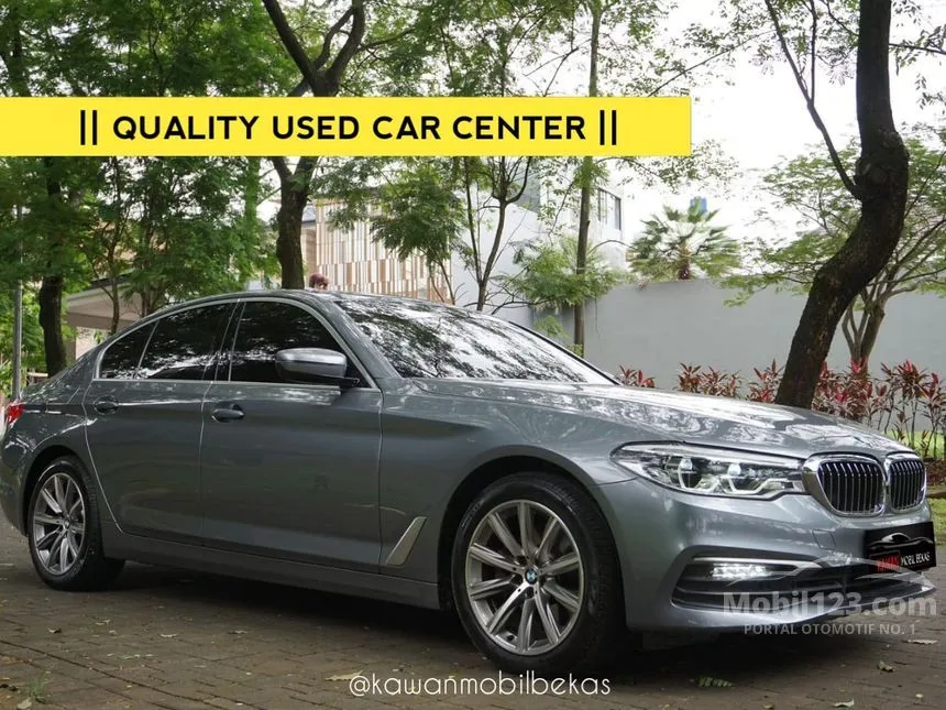 Jual Mobil BMW 520i 2021 M Sport 2.0 di DKI Jakarta Automatic Sedan Abu