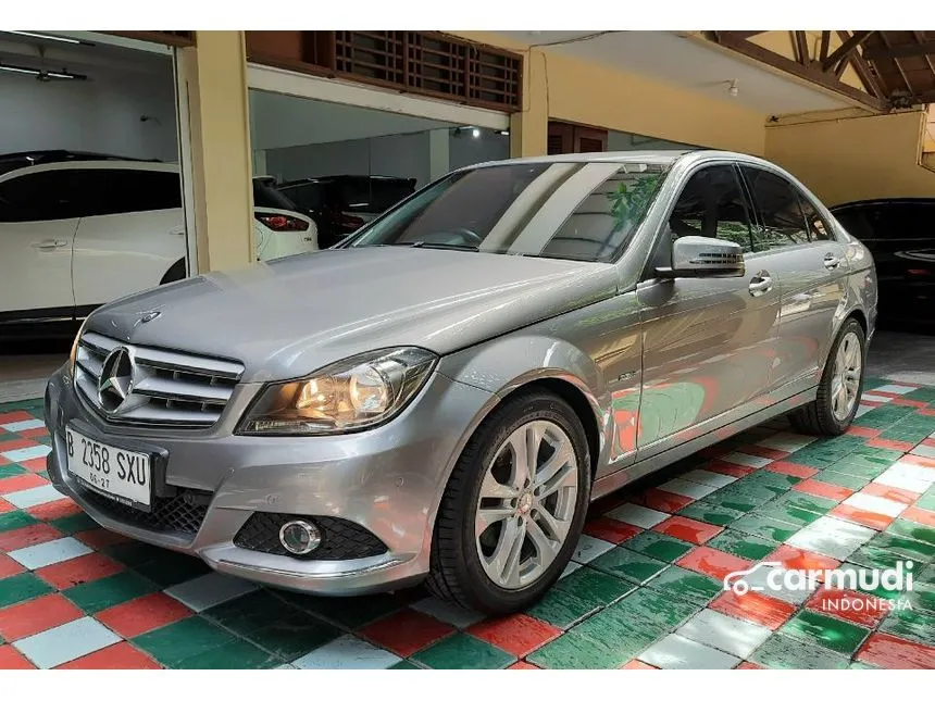 2012 Mercedes-Benz C200 CGI Avantgarde Sedan