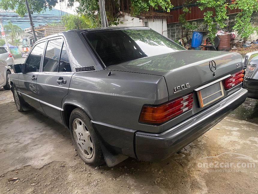 1993 Mercedes-Benz 190E Sedan