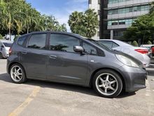 2011 Honda Jazz 1.5 (ปี 08-14) S i-VTEC Hatchback AT