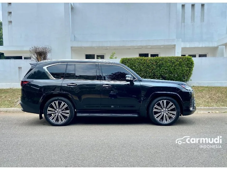 2024 Lexus LX600 Wagon