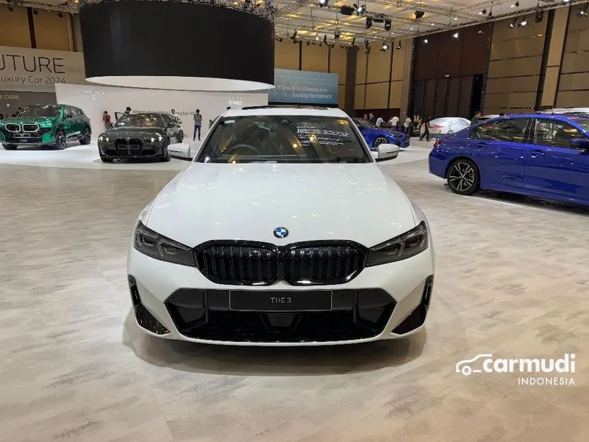 2025 BMW 330i M Sport Pro Sedan