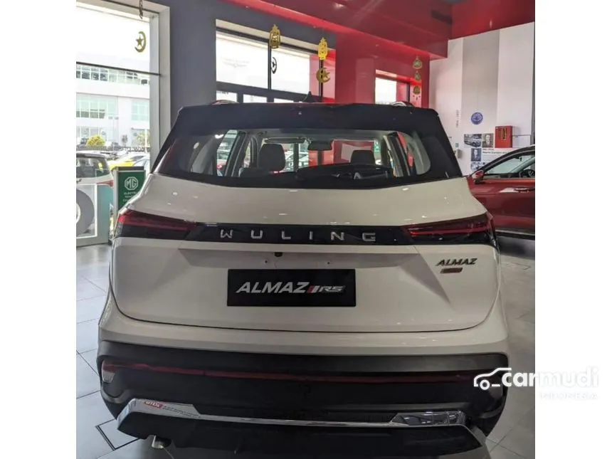 2024 Wuling Almaz RS Pro Wagon