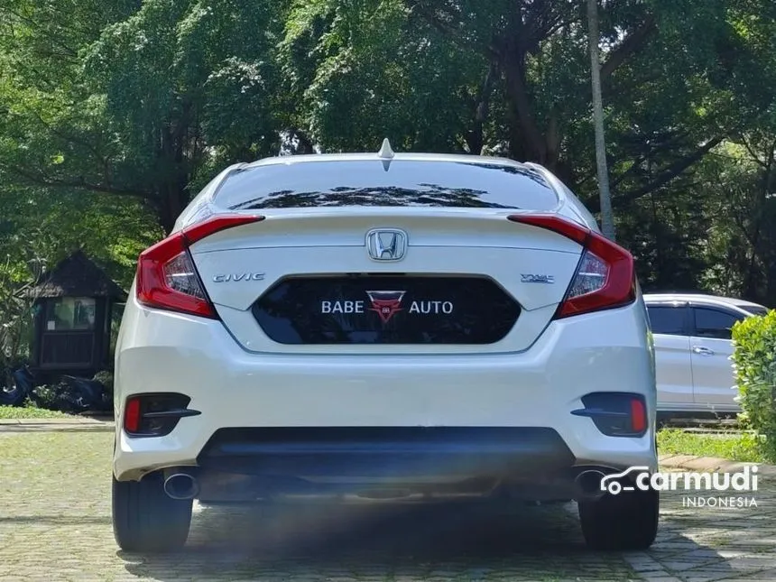 2018 Honda Civic ES Sedan
