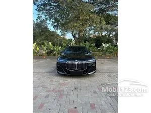 2024 BMW 735i 3.0 M Sport Sedan