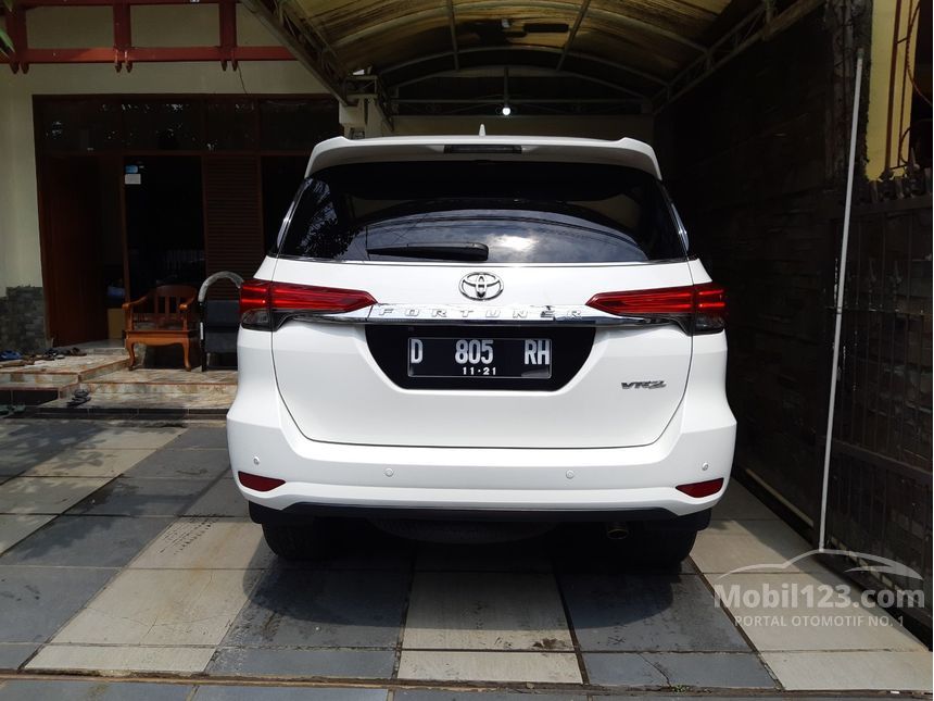Jual Mobil Toyota Fortuner 2016 VRZ 2.4 di Jawa Barat Jual Mobil Toyota Fortuner 2016 VRZ 2.4 di Jawa Barat