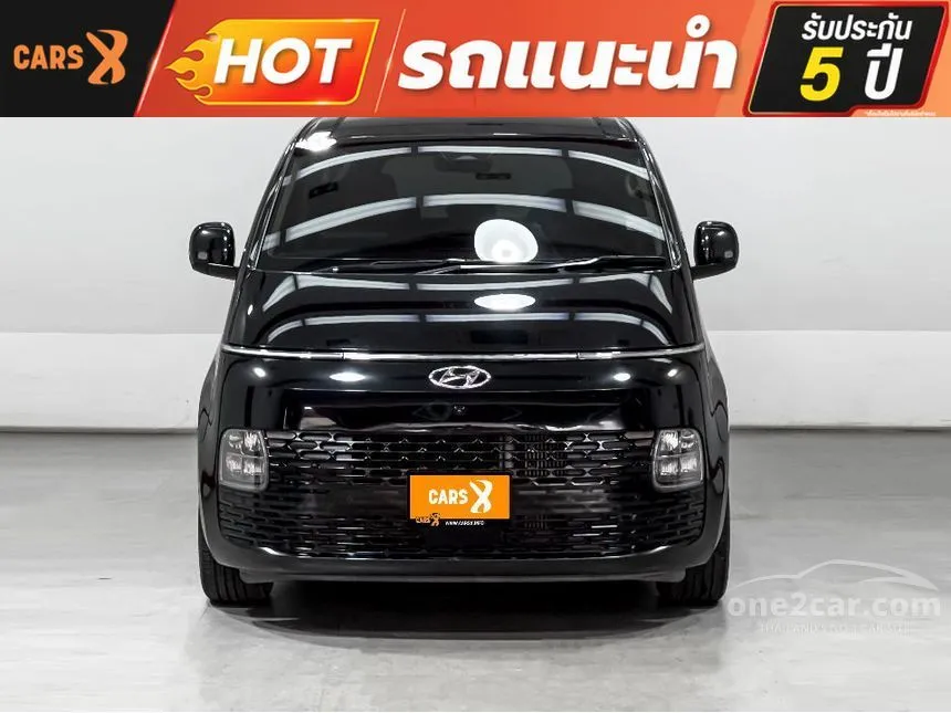2023 Hyundai Staria SEL Van