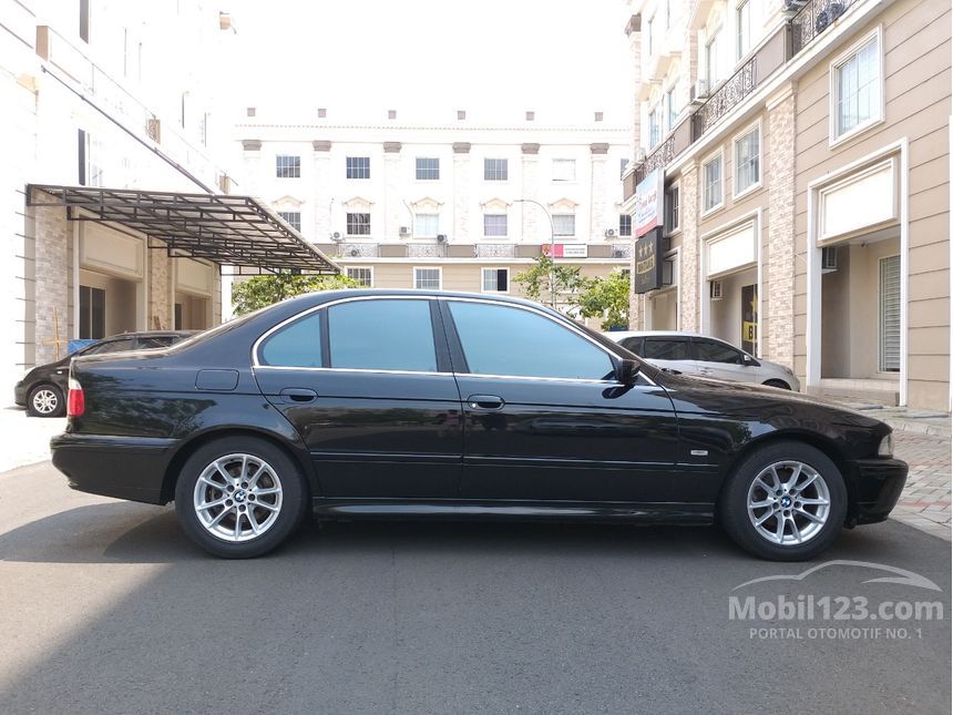 2004 BMW 520i Sedan