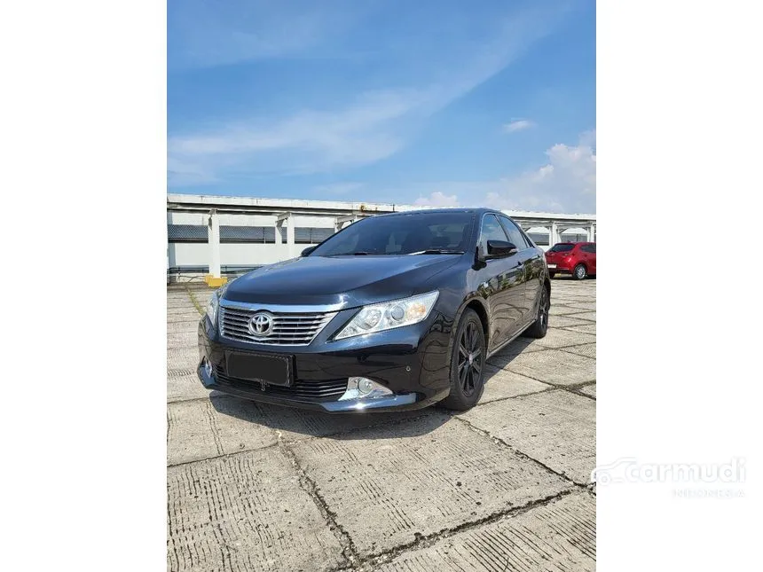 2014 Toyota Camry V Sedan
