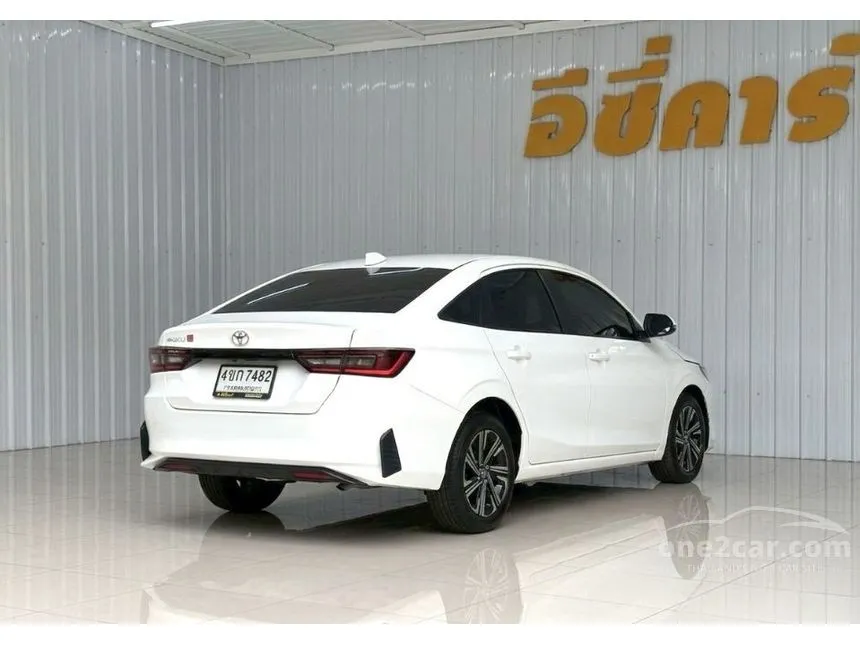 2023 Toyota Yaris Ativ Smart Sedan