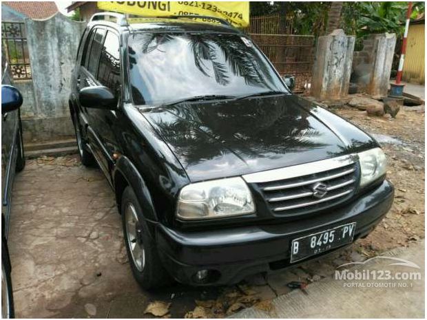 Suzuki Escudo Mobil bekas dijual di Indonesia - Dari 118 