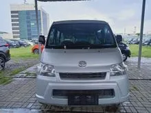 2025 Daihatsu Gran Max 1.5 Mini Bus D PS Van