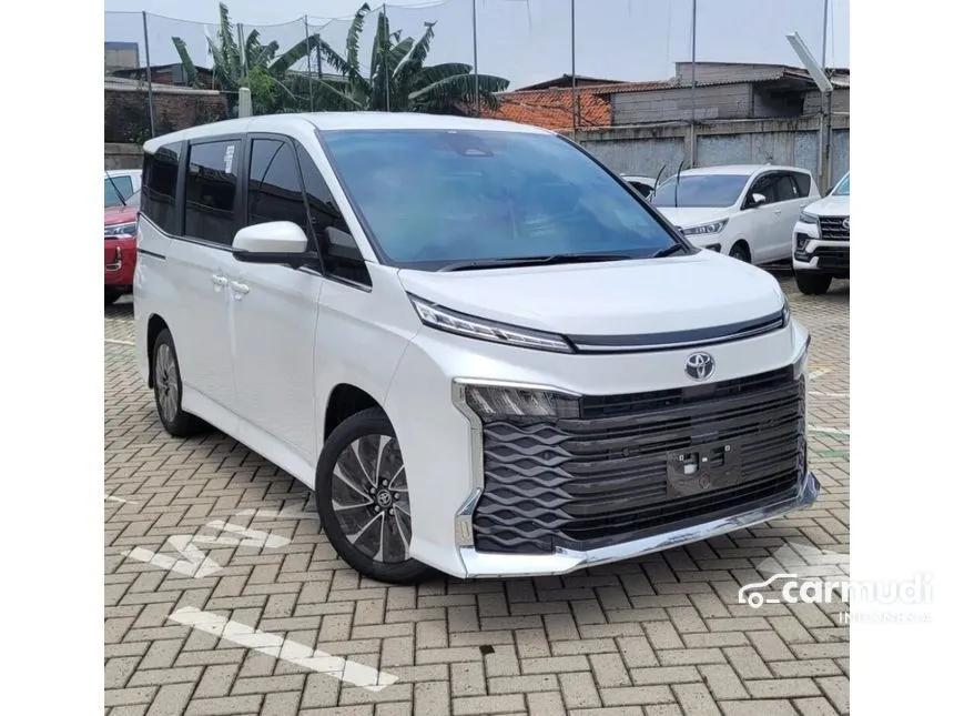 Jual Mobil Toyota Voxy 2023 2.0 di Jawa Barat Automatic Van Wagon Putih Rp 601.650.000
