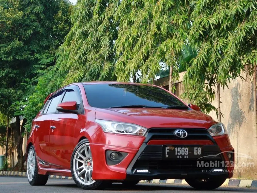 Jual Mobil Toyota Yaris 2015 TRD Sportivo 1.5 di Banten Automatic Hatchback Merah Rp 159.000.000