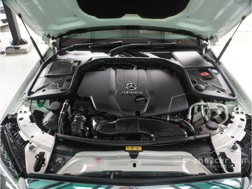 2016 Mercedes-Benz C300 Blue TEC Hybrid Exclusive Sedan