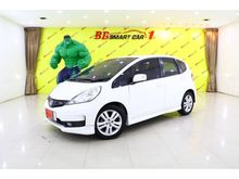 2011 Honda Jazz 1.5 (ปี 08-14) SV i-VTEC Hatchback AT