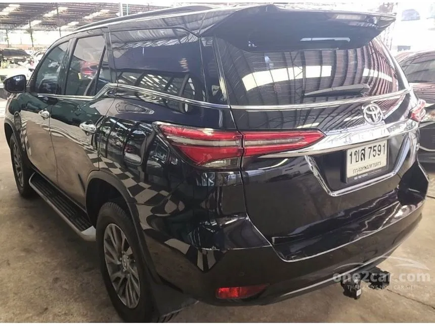 2021 Toyota FORTUNER V SUV