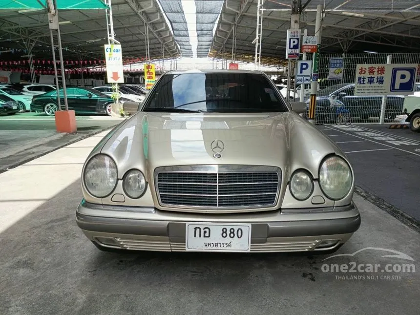 1996 Mercedes-Benz E230 Elegance Sedan