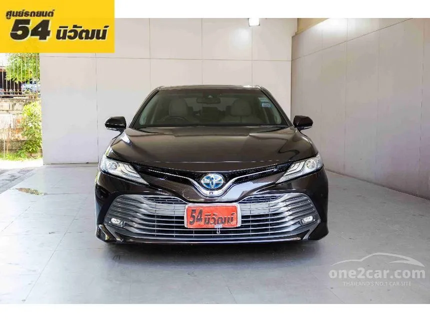 2019 Toyota CAMRY Hybrid Premium Sedan