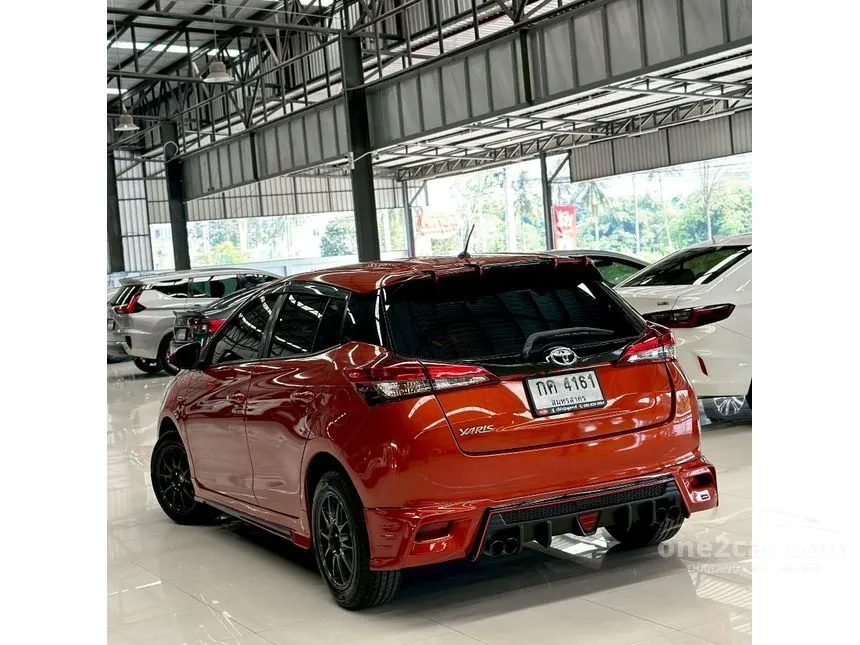 2018 Toyota YARIS J Hatchback