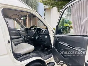 2016 Toyota HIACE 3.0 D4D Van