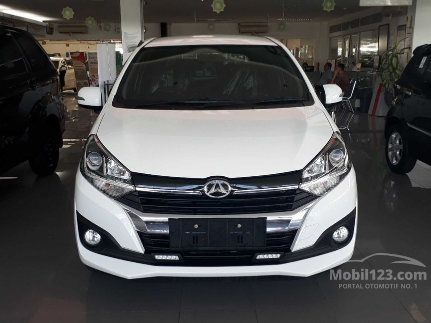 Jual Mobil Daihatsu Ayla 2019 R 1 2 di Jawa Timur Manual 