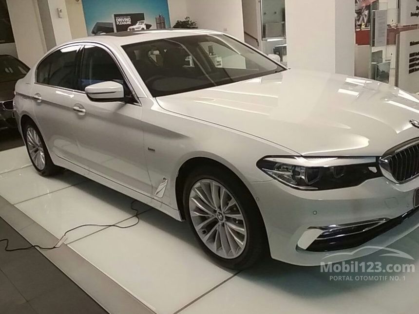 Jual Mobil BMW 530i 2019 Luxury 2 0 di DKI Jakarta 