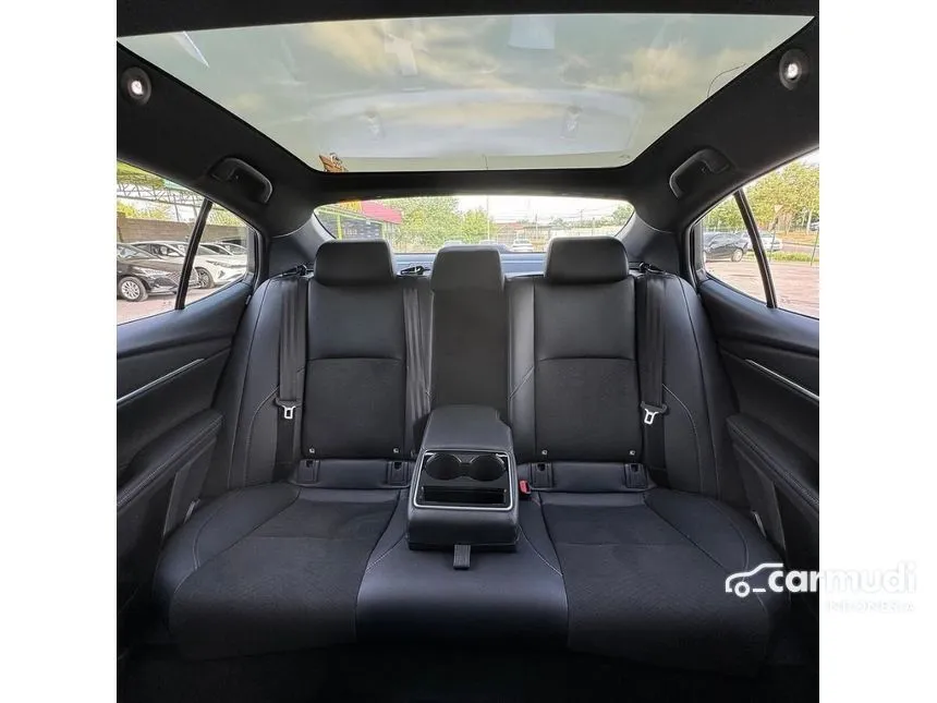 2025 Toyota Camry HEV Sedan
