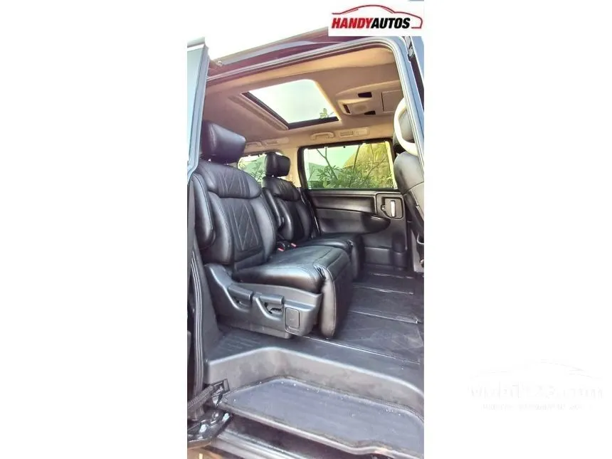 2013 Nissan Elgrand Highway Star MPV