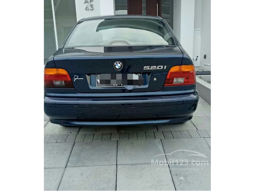 2003 BMW 520i Sedan
