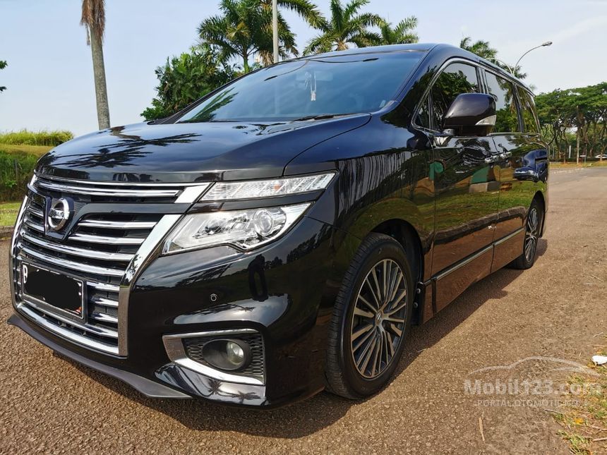 Nissan elgrand 2016