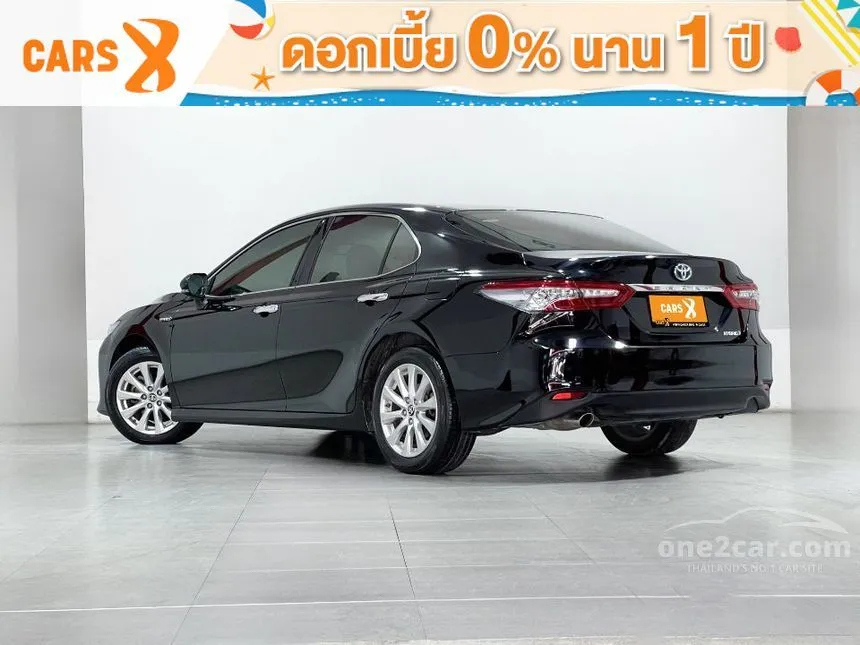 2019 Toyota Camry Hybrid Sedan