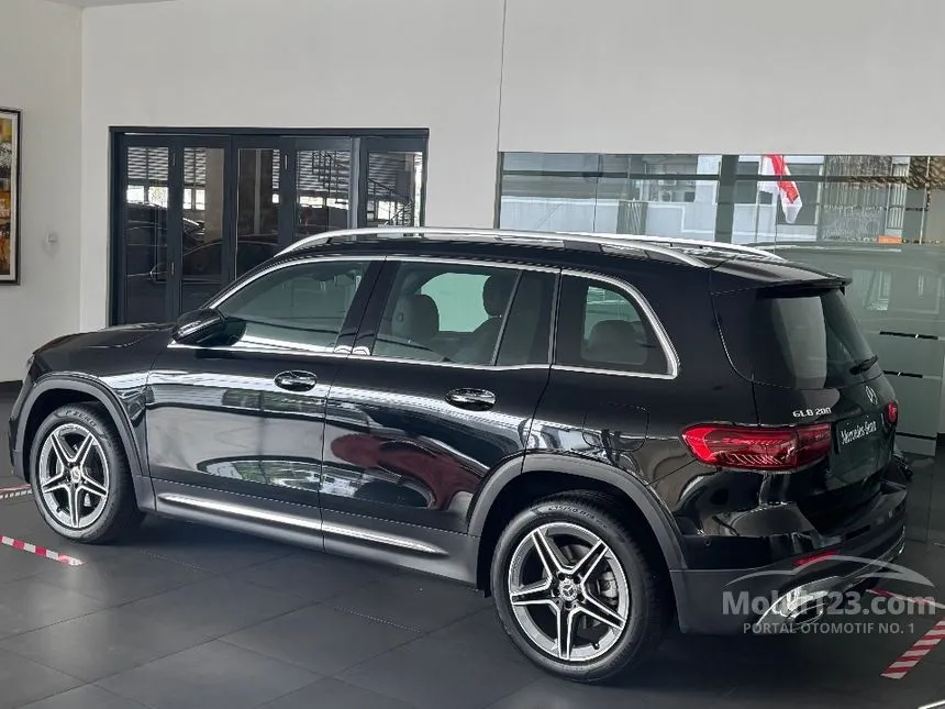 2024 Mercedes-Benz GLB200 AMG Line SUV