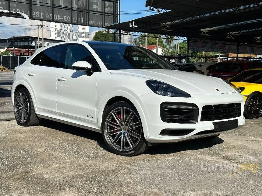 2022 Porsche Cayenne Turbo GT Coupe