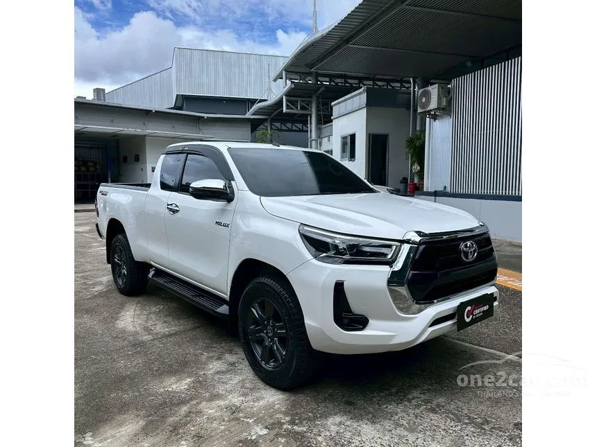 2022 Toyota HILUX REVO Prerunner Mid Smart Cab Pickup