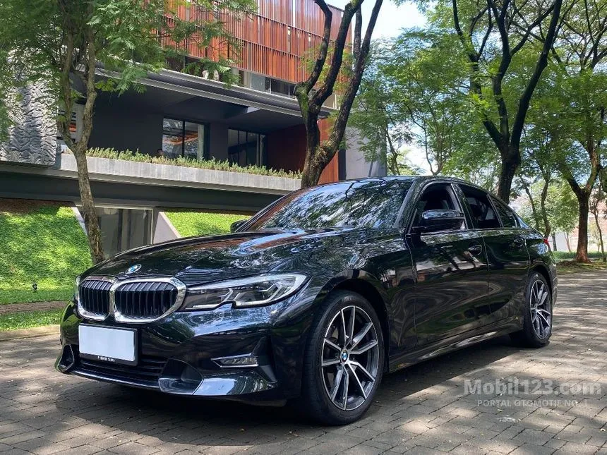 Jual Mobil BMW 320i 2020 Sport 2.0 di DKI Jakarta Automatic Sedan Hitam Rp 569.999.999