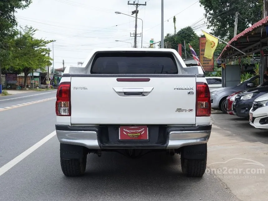 2016 Toyota HILUX REVO E Prerunner Smart Cab Pickup