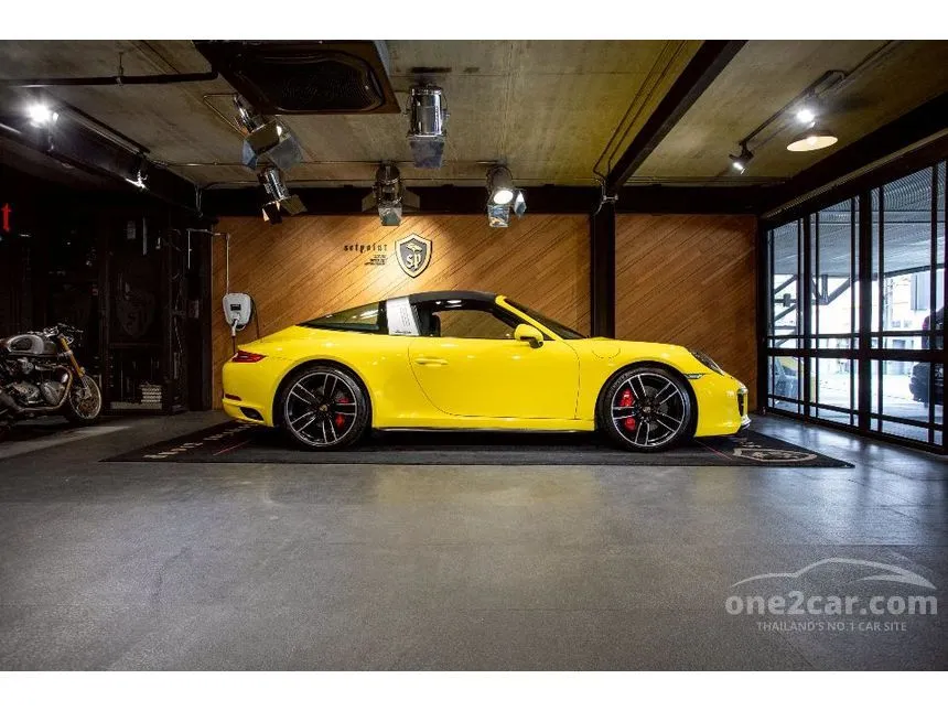 2017 Porsche 911 Targa 4S Convertible