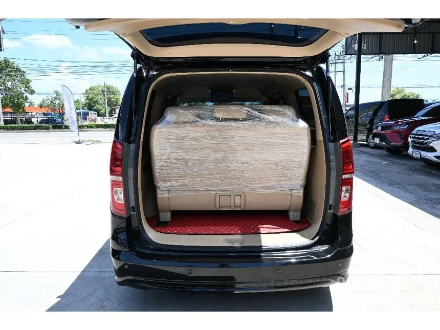 2018 Hyundai H-1 Deluxe Van