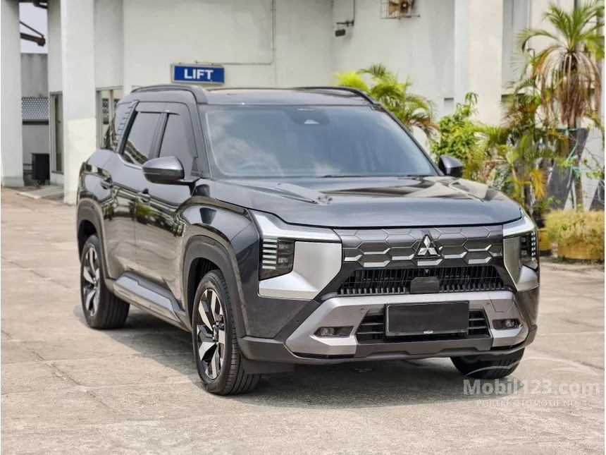 2025 Mitsubishi Destinator Ultimate SUV