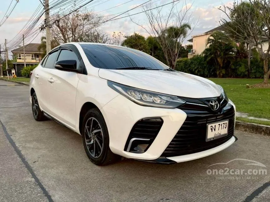 2022 Toyota Yaris Ativ Entry Sedan