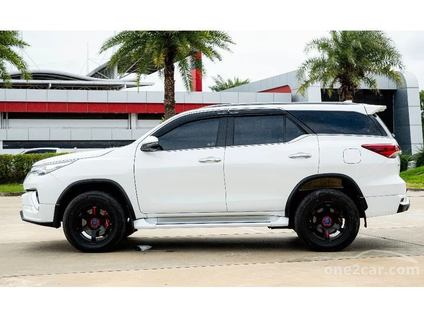2017 Toyota FORTUNER V SUV